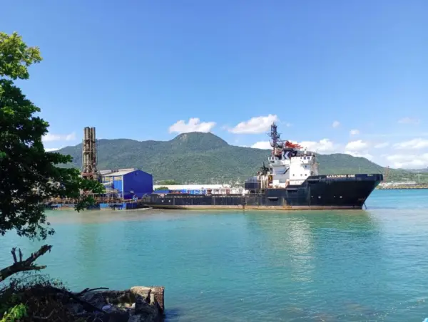 Barcaza eléctrica de la Bahía de Puerto Plata
