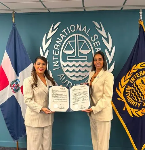 Embajadora dominicana presenta credenciales ante la Autoridad de los Fondos Marinos
