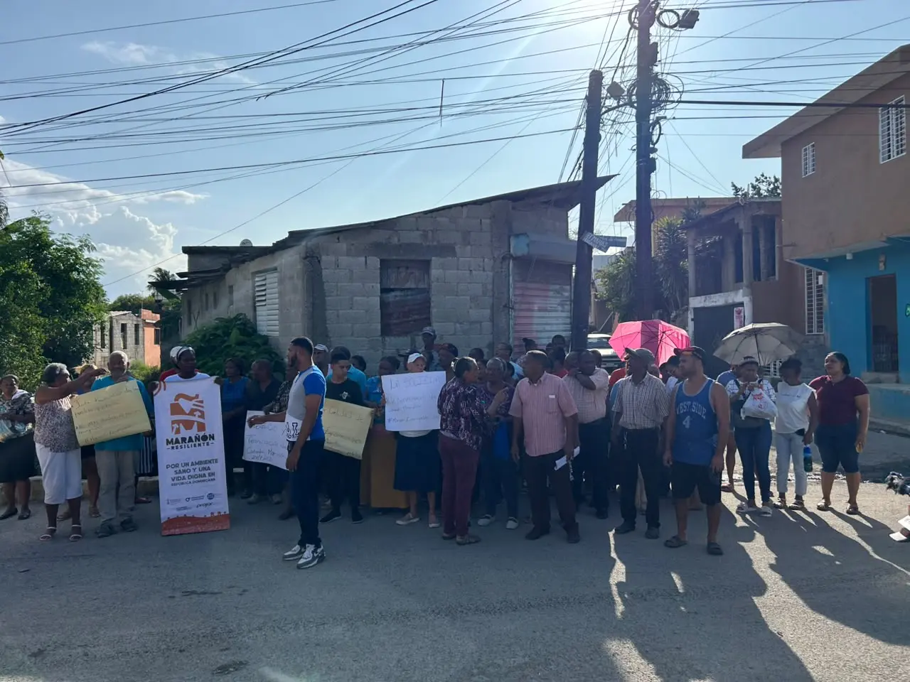 Comunitarios exigen a la CAASD reanudar el saneamiento de la Cañada Marañón luego de más de tres años de retrasos