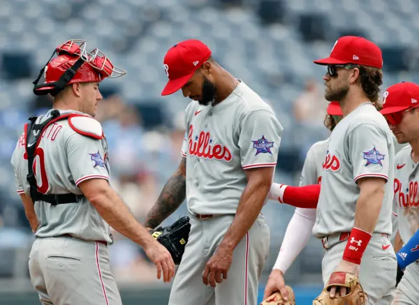 Phillies Royals Baseball