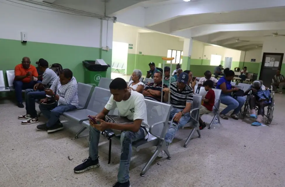 Aumentarán el pago del Seguro Familiar de Salud desde octubre: ¿a quiénes afecta?