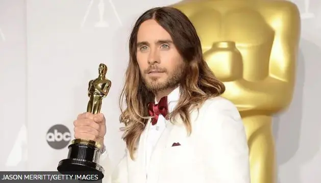El actor estadounidense Jared Leto, ganador de un Oscar, ha rechazado las solicitudes de la BBC para responder a las acusaciones de abuso sexual formuladas en su contra por un grupo de mujeres.
