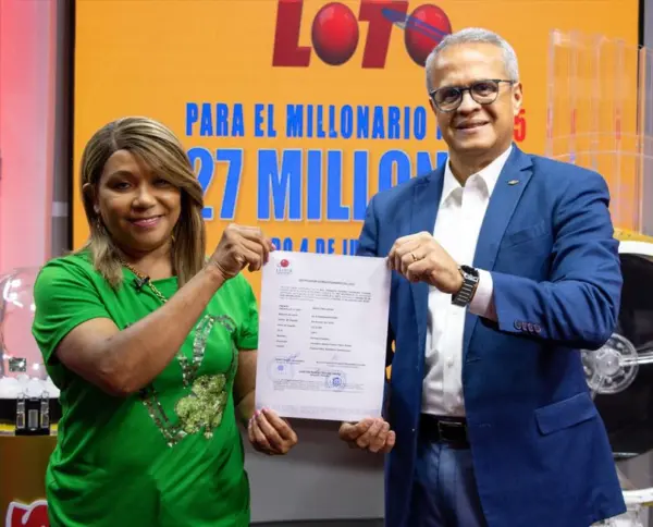 Entrega de certificado G-LOTO 505 Cresencia Griselda Fernández Cruceta. jpg