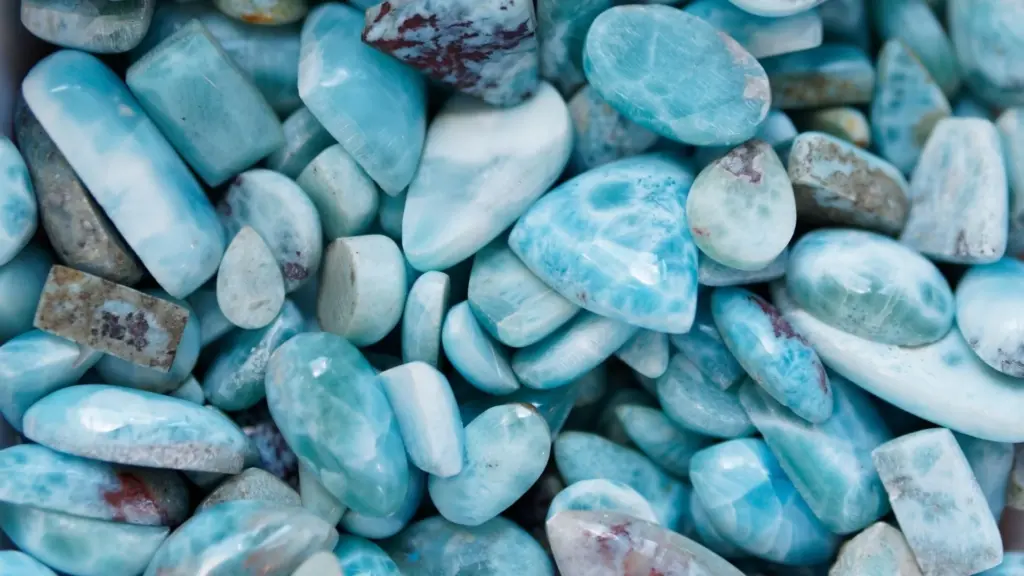 ¿Por qué el larimar es una piedra única de República Dominicana que ha conquistado el mercado internacional?