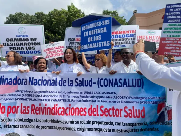 Farmacéuticos, bioanalistas y personal de salud llevan meses demandando mejoras en las condiciones laborales.