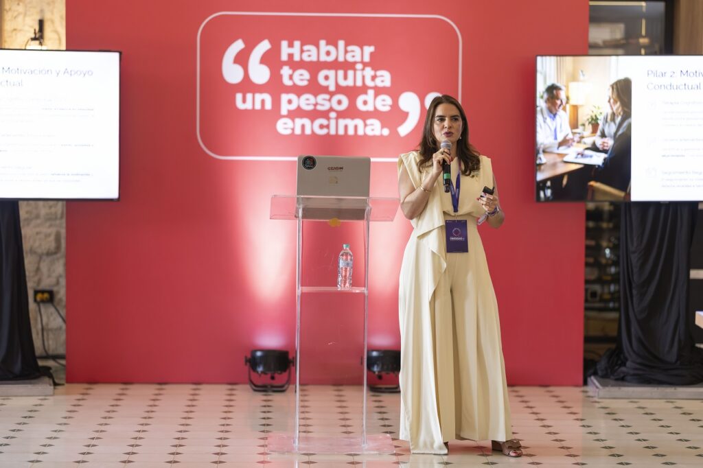 Hilda Escaño indica que el tratamiento para la obesidad es como el de la hipertensión y la diabetes, es decir, que debe ser permanente.
