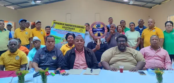 Jorge Ramírez y Julián Ramírez durante la rueda de prensa junto a otros miembros de la coalición.