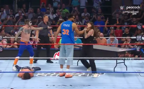 Karl-Anthony Towns en la WWE. JPG.