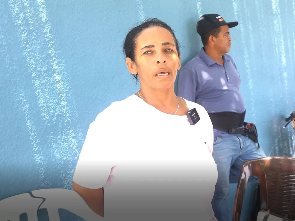 "Nos llevan presos como delincuentes": el clamor de una mujer que vende semillas en la calle para sustentar a sus cuatro hijos