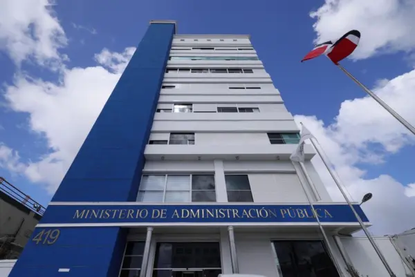 Ministerio de Administración Pública (Fachada).JPG.