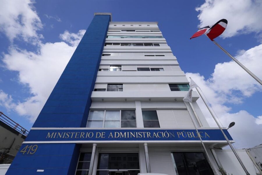 Ministerio de Administración Pública (Fachada).JPG.