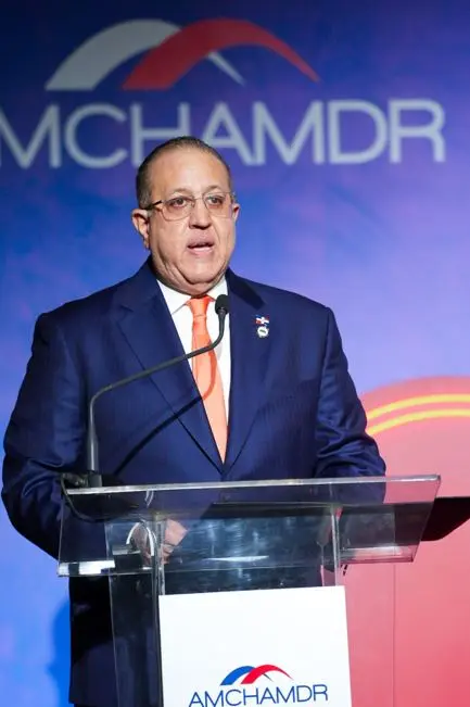 Ministro Magin Díaz plantea modificar la Ley de hidrocarburos
