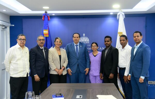 Ministro informó que se logró establecer un mecanismo que permitirá asegurar la disponibilidad del medicamento para los niños con atrofia muscular.
