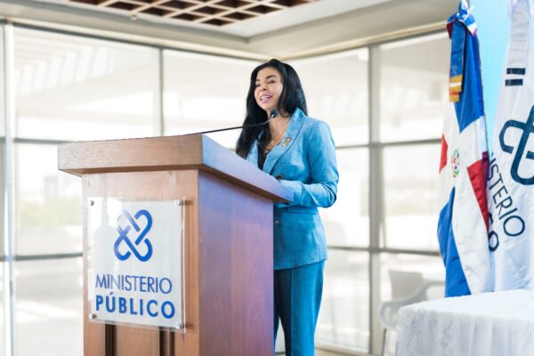 Yeni Berenice Reynoso, procuradora general de la República.