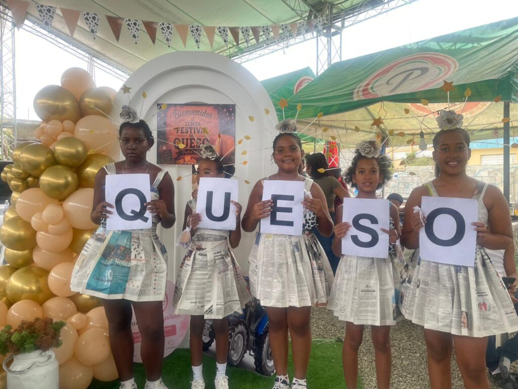 Presentación cultural a cargo de las niñas de la comparsa “Titulares en Movimiento”.