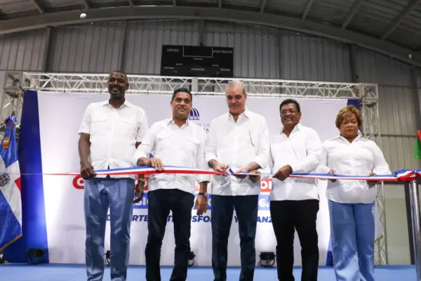Presidente Abinader-entrega