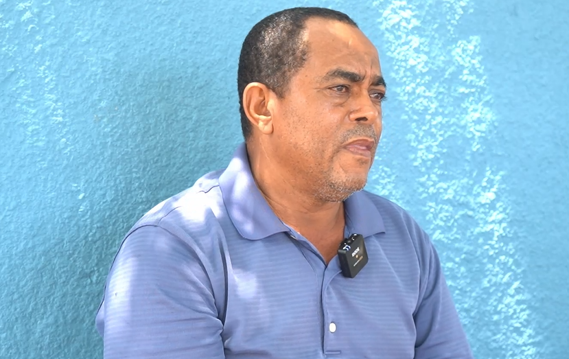 Entre alfombras y recuerdos: un padre enfrenta la ausencia de su hijo cada Día del Padre