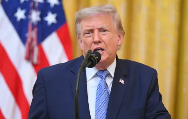 El presidente de Estados Unidos, Donald Trump, se dirige a la nación desde el Salón Este de la Casa Blanca en Washington D. C., EE. UU., el 16 de julio de 2026. EFE