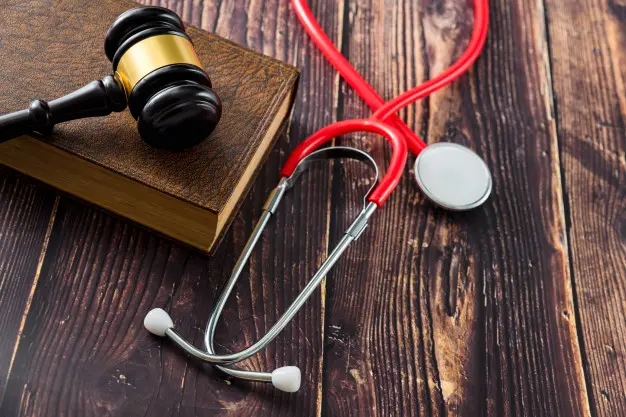Tribunal-Medico-revela-448-procesos-disciplinarios-faltas-contra-etica-medica-articulos-colegio-medico-colombiano-medicina-medicos-epicrisis-ciencia-medicos