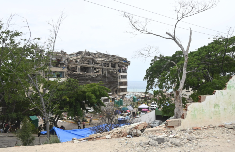 Casas de campaña, el hogar improvisado de miles de familias en La Guaira luego del terremoto