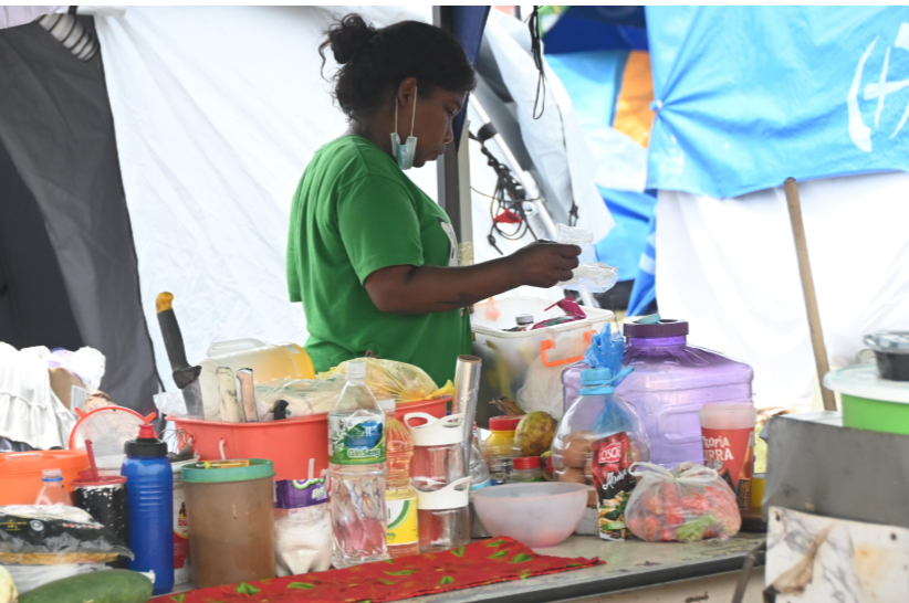 Casas de campaña, el hogar improvisado de miles de familias en La Guaira luego del terremoto