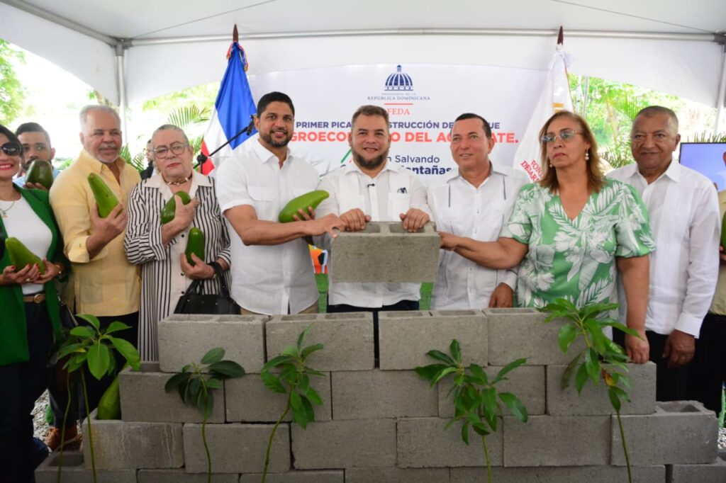 Gobierno inicia construcción del Parque Agroecológico del Aguacate en Cambita Garabitos, San Cristóbal