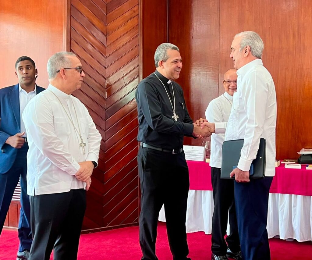 Abinader se reúne con obispos en la 64ª Asamblea Plenaria del Episcopado
