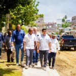 Director de la CAASD supervia las cañadas en proceso de saneamiento en Santo Domingo Oeste