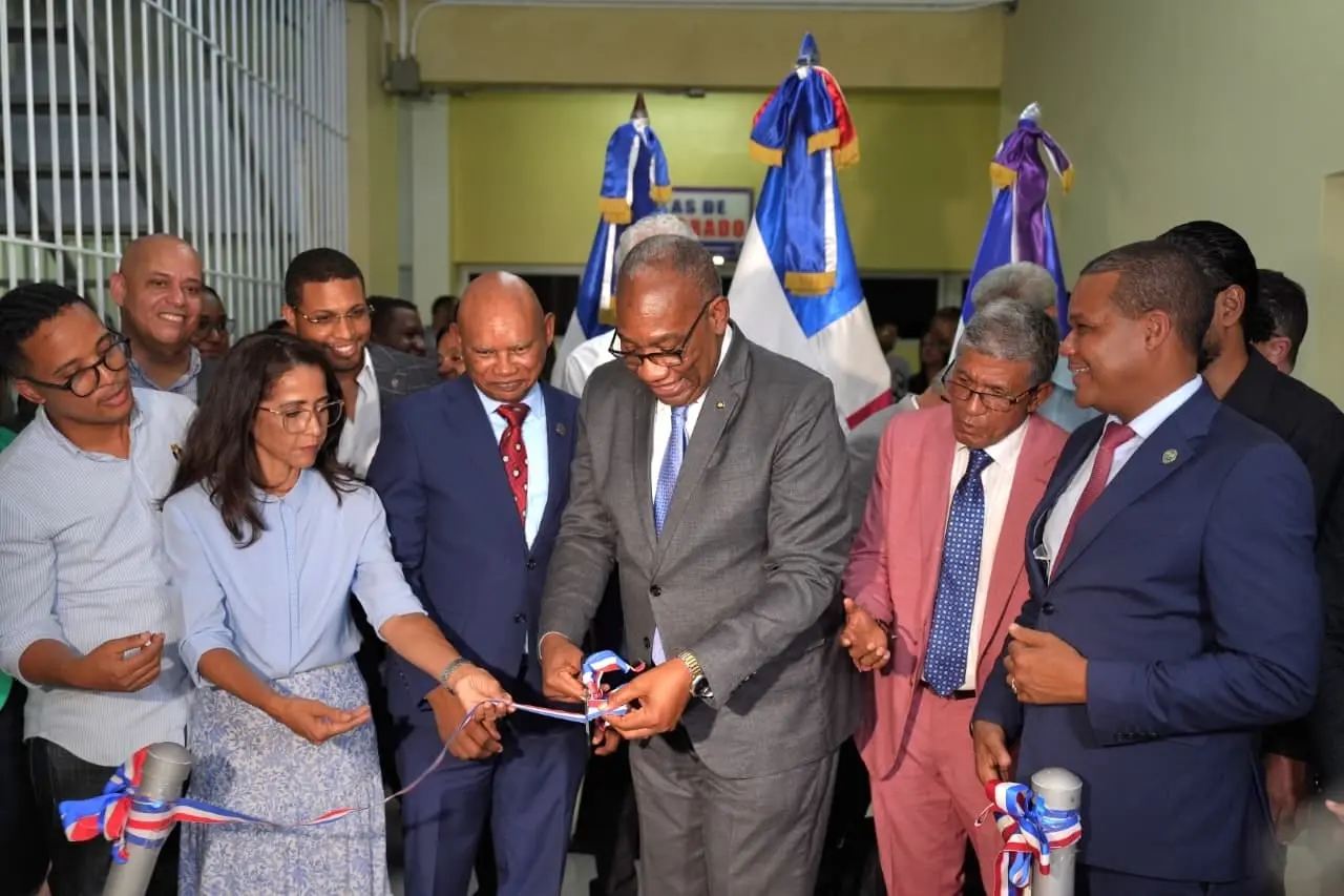 UASD invierte RD$25 millones en Laboratorio multimedia para la Escuela de Comunicación