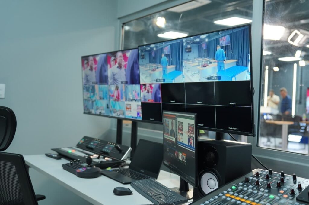 UASD invierte RD$25 millones en Laboratorio multimedia para la Escuela de Comunicación
