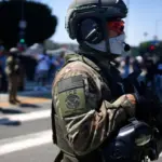Indignación por la falta de cámaras corporales en agentes tras tiroteo fatal del ICE en Houston