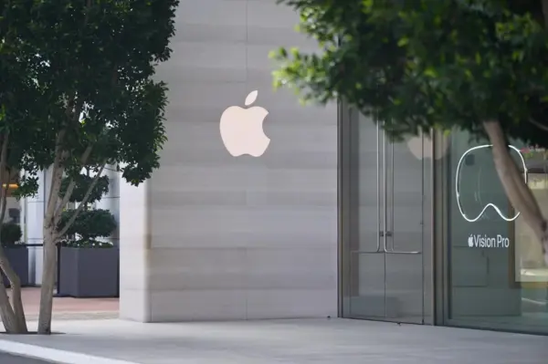 Fotografía de archivo de una tienda Apple, en Los Ángeles (Estados Unidos). EFE/EPA/Allison Dinner
