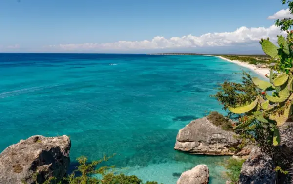 La Bahía de las Águilas/Fuente externa