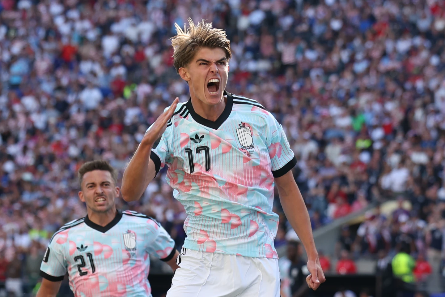 Bélgica vence a Estados Unidos por 4-1 y alcanza los cuartos de final del Mundial