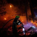 Los incendios de España evolucionan de manera “positiva”, pero sigue la situación compleja