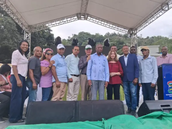 celebración del primer centenario de la fundación del municipio Los Cacaos y del Quinto Encuentro de Poblaciones de Montaña.jpg.