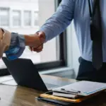 Incumplir un contrato laboral puede terminar en despido justificado: abogada explica qué dice la ley