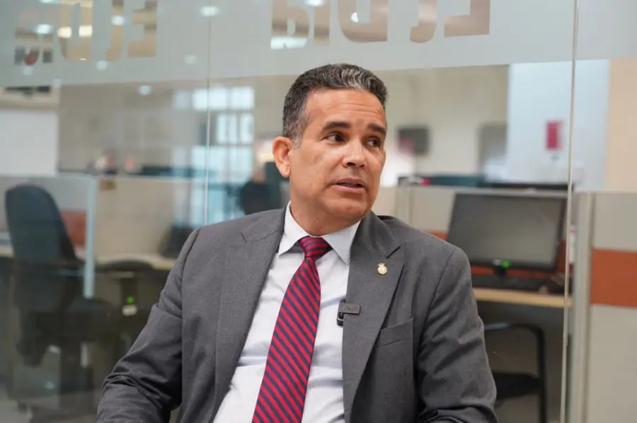 Doctor Eduardo Tavárez Guerrero, especialista en derecho laboral, constitucional y familiar. Victor López.