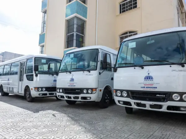 eNTREGA DE AUTOBUS