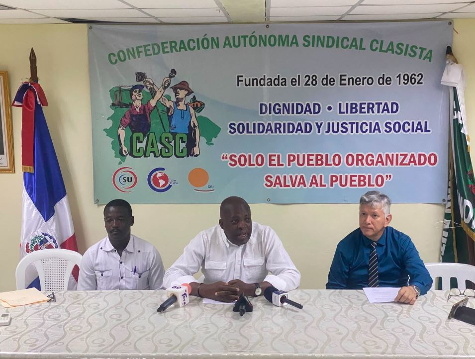 Organizaciones reciben entre 30 y 40 denuncias diarias por presuntos abusos durante operativos migratorios
