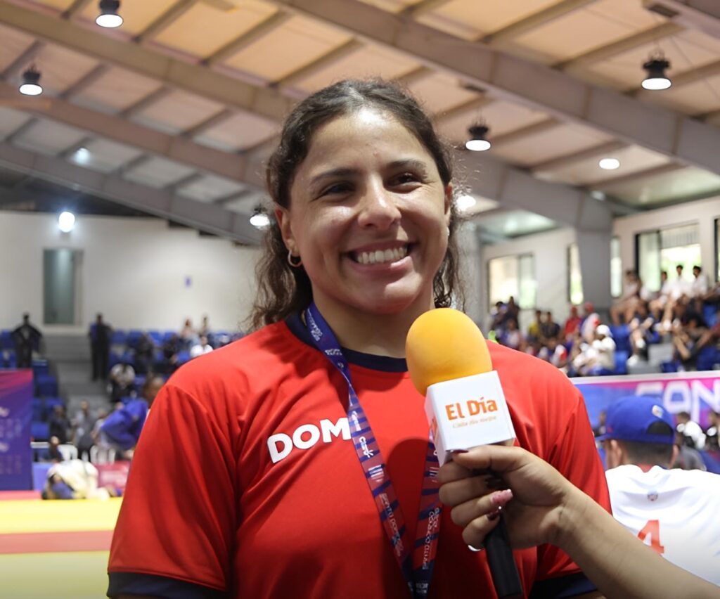"Me encanta RD, la vibra, la bulla... me encanta este país": Esmeralda Damiano tras conquistar el Oro en Centroamericanos