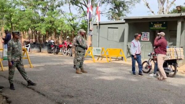 Cierran mercados de Tiroli y El Corozo