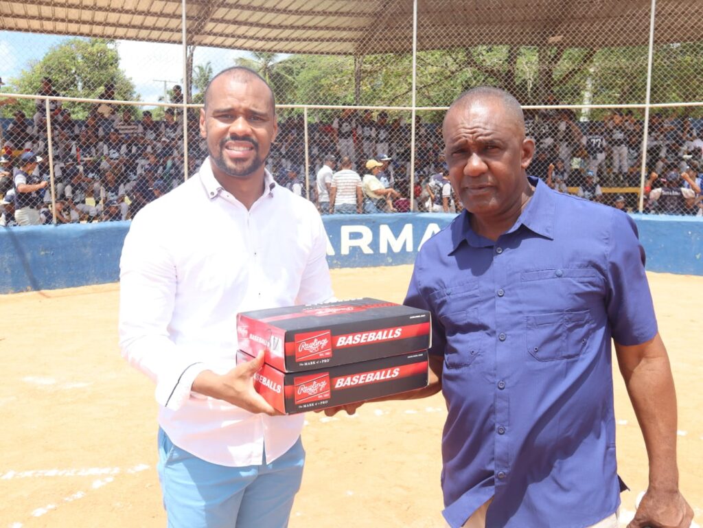 Academia de Béisbol Rafael Báez inaugura la edición 35 de su torneo interno
