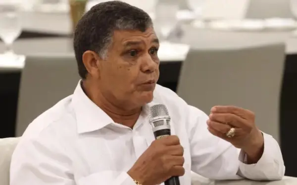 “Pongámosle colmado Francisco Peña a la alcaldía”, regidores rechazan permiso de viaje por dos años de alcalde de SDO