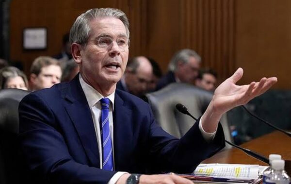 Estados Unidos ha establecido un bloqueo a la economía iraní en medio de enfrentamiento.