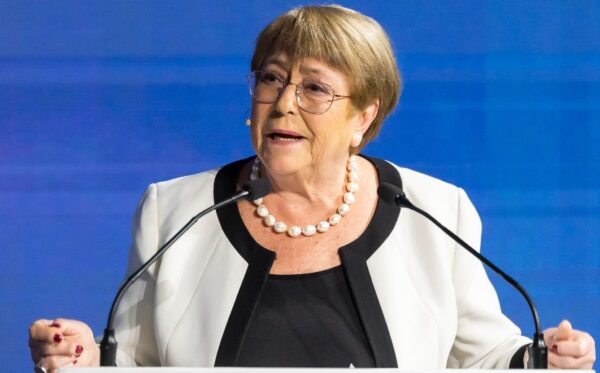Michelle Bachelet aspira a sustituir a  António Guterres.