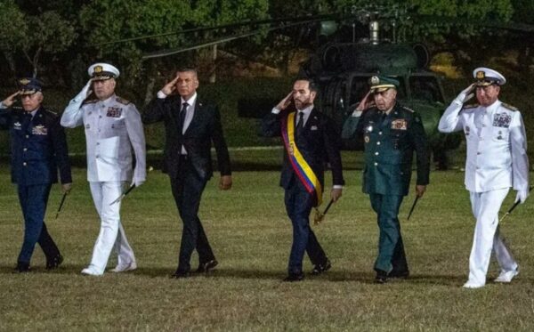 El mandatario colombiano promete total seguridad.