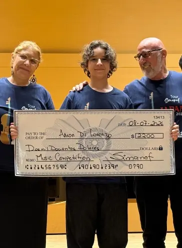 Aarón  di Lorenzo recibió un premio de  US$2,200.