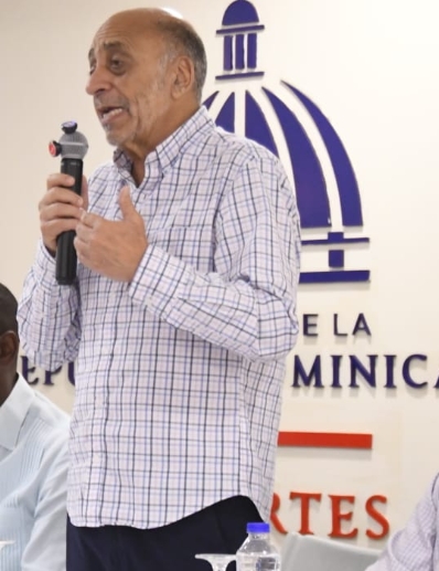 El viceministro Fernando Teruel, en la rueda de prensa.