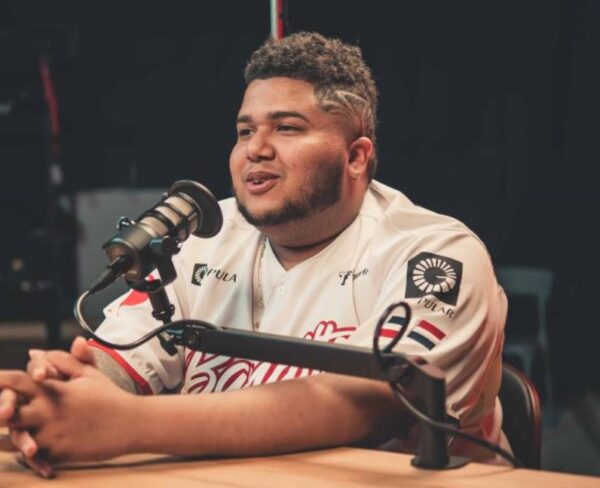 Saúl Mena -MenaRD-  es el representante de RD en E-Sports.